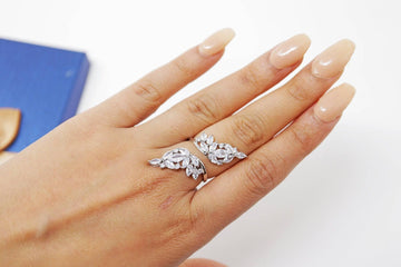 Swarovski Crystal Vine Leaves Diamond, Crystal wedding Ring Set, Wedding Jewelry, Bridal Accessories, Statement Jewelry, Swarovski Crystals.